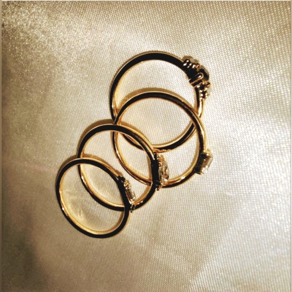 Pretty Little Ring Set! - Picture 6 of 8